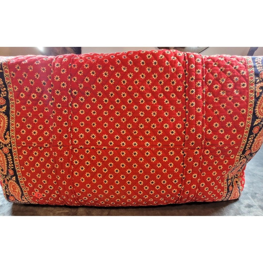 Vera Bradley Vintage AMERICANA Red XL Duffel Bag Y2K 2003 Paisley/Floral Travel - Picture 3 of 10